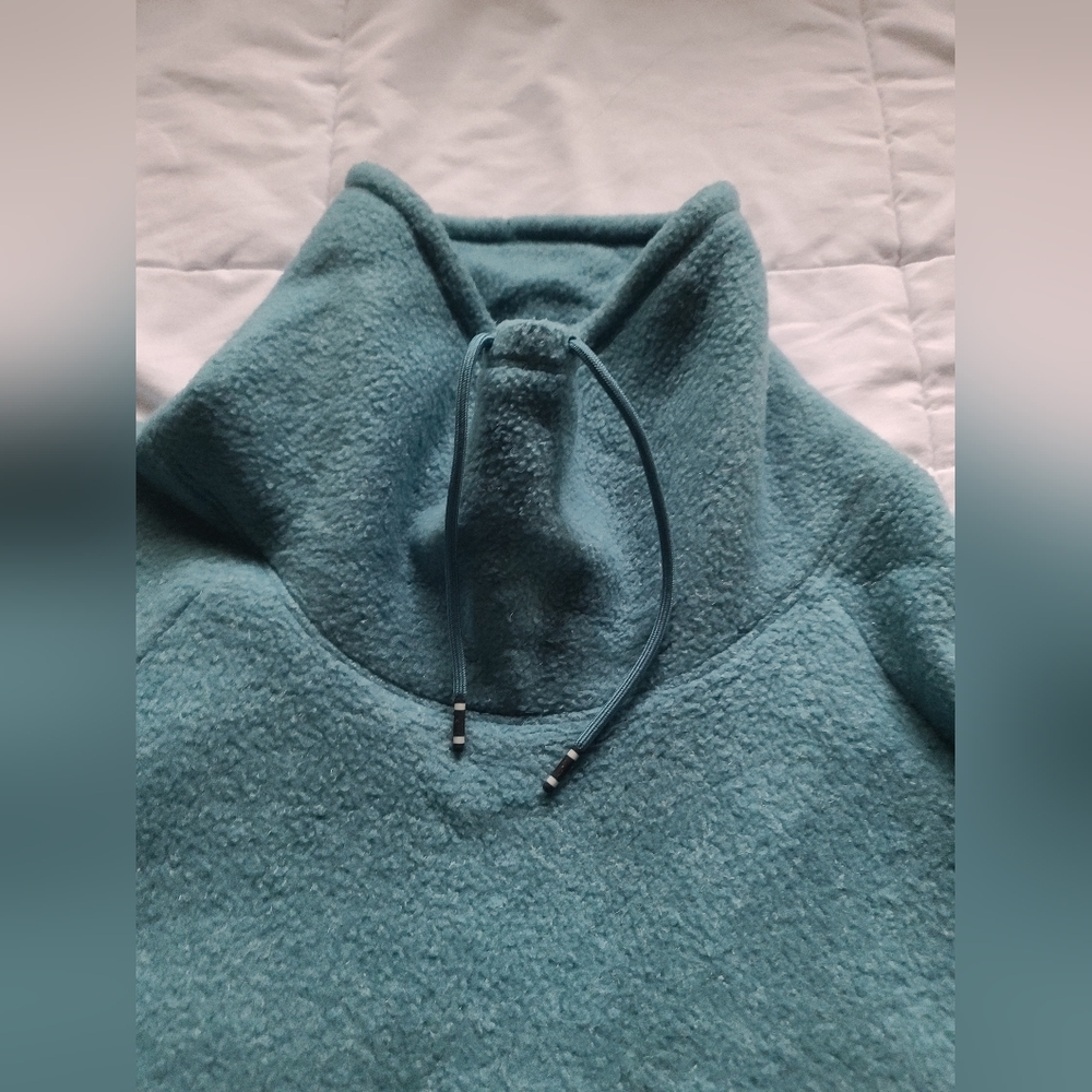Nike Plus Fleece Pull Over - Picture 8 of 9